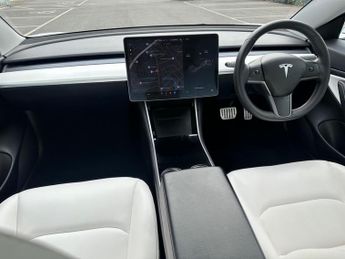 Tesla Model 3 (Dual Motor) Performance Auto 4WDE 4dr (Performance Upgrade)