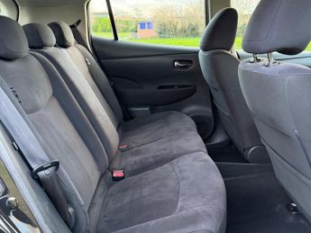 Nissan Leaf 30kWh Acenta Auto 5dr