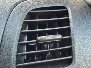 Nissan Leaf 30kWh Acenta Auto 5dr