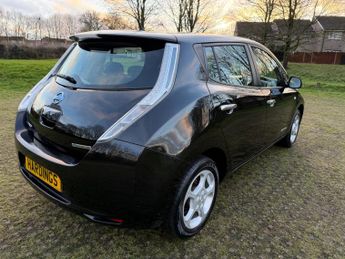 Nissan Leaf 30kWh Acenta Auto 5dr