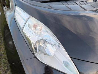 Nissan Leaf 30kWh Acenta Auto 5dr