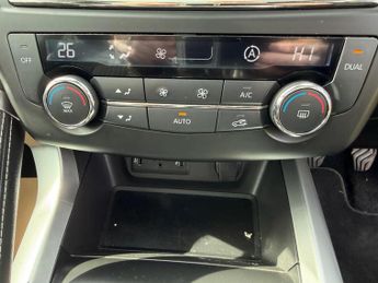 Renault Kadjar 1.3 TCe Signature Nav Euro 6 (s/s) 5dr