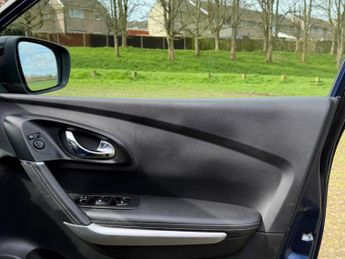 Renault Kadjar 1.3 TCe Signature Nav Euro 6 (s/s) 5dr