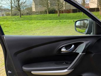 Renault Kadjar 1.3 TCe Signature Nav Euro 6 (s/s) 5dr