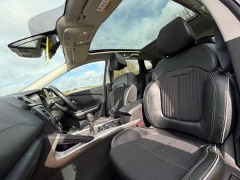 Renault Kadjar 1.3 TCe Signature Nav Euro 6 (s/s) 5dr