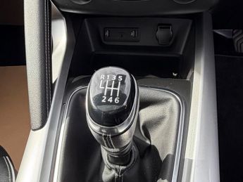 Renault Kadjar 1.3 TCe Signature Nav Euro 6 (s/s) 5dr