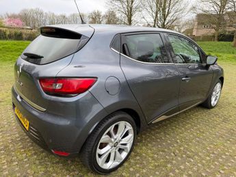 Renault Clio 0.9 TCe Iconic Euro 6 (s/s) 5dr