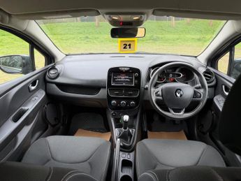 Renault Clio 0.9 TCe Iconic Euro 6 (s/s) 5dr