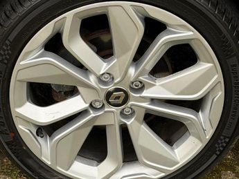 Renault Clio 0.9 TCe Iconic Euro 6 (s/s) 5dr