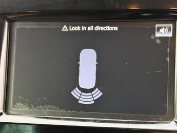 Renault Clio 0.9 TCe Iconic Euro 6 (s/s) 5dr