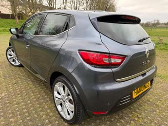 Renault Clio 0.9 TCe Iconic Euro 6 (s/s) 5dr