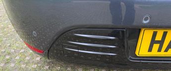 Renault Clio 0.9 TCe Iconic Euro 6 (s/s) 5dr