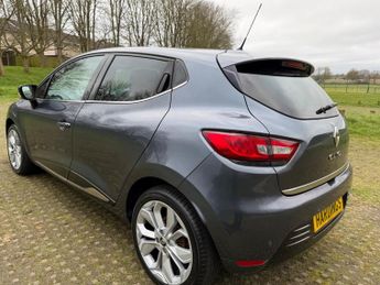 Renault Clio 0.9 TCe Iconic Euro 6 (s/s) 5dr