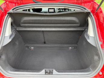 Renault Clio 0.9 TCe Iconic Euro 6 (s/s) 5dr