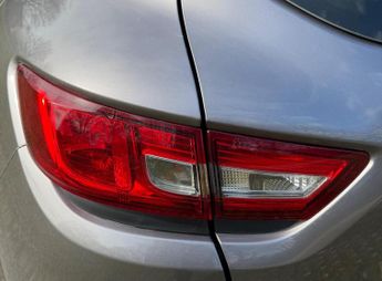 Renault Clio 0.9 TCe Dynamique S MediaNav Euro 5 (s/s) 5dr