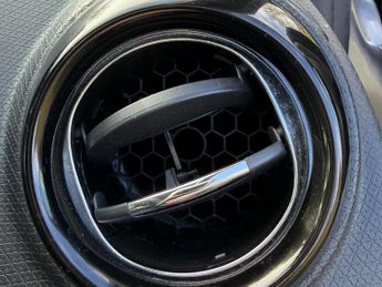 Renault Clio 0.9 TCe Dynamique S MediaNav Euro 5 (s/s) 5dr