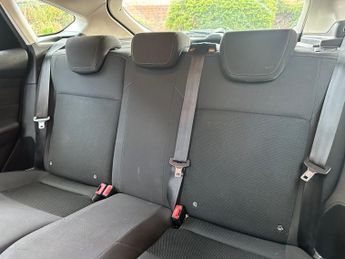Ford Focus 1.5 TDCi Zetec Hatchback 5dr Diesel Manual Euro 6 (s/s) (120 ps)