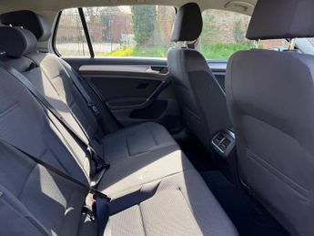 Volkswagen Golf 1.2 TSI BlueMotion Tech S DSG Euro 5 (s/s) 5dr