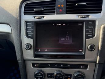 Volkswagen Golf 1.2 TSI BlueMotion Tech S DSG Euro 5 (s/s) 5dr