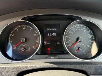 Volkswagen Golf 1.2 TSI BlueMotion Tech S DSG Euro 5 (s/s) 5dr