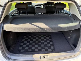 Volkswagen Golf 1.2 TSI BlueMotion Tech S DSG Euro 5 (s/s) 5dr