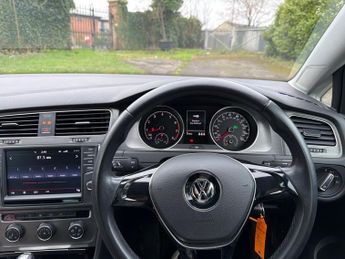 Volkswagen Golf 1.2 TSI BlueMotion Tech S DSG Euro 5 (s/s) 5dr