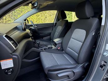 Hyundai TUCSON 1.6 CRDi MHEV SE Nav DCT Euro 6 (s/s) 5dr