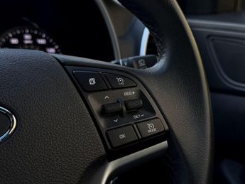 Hyundai TUCSON 1.6 CRDi MHEV SE Nav DCT Euro 6 (s/s) 5dr