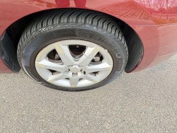 Toyota Prius 1.5 T Spirit CVT 5dr