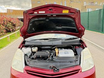 Toyota Prius 1.5 T Spirit CVT 5dr