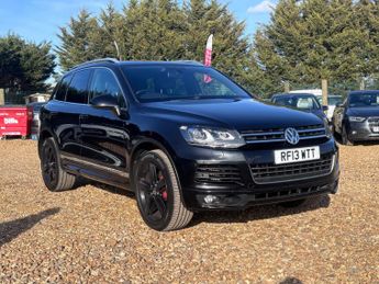 Volkswagen Touareg 3.0 TDI V6 BlueMotion Tech R-Line Tiptronic 4WD Euro 5 (s/s) 5dr
