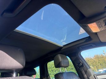 Volkswagen Touareg 3.0 TDI V6 BlueMotion Tech R-Line Tiptronic 4WD Euro 5 (s/s) 5dr