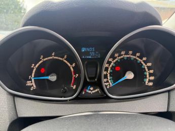 Ford Fiesta 1.6 Titanium Powershift Euro 5 5dr