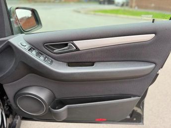 Mercedes-Benz B Class 2.0 B200 CDI Sport MPV 5dr Diesel CVT (164 g/km, 140 bhp)