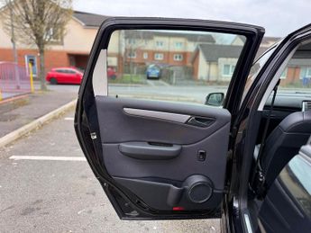 Mercedes-Benz B Class 2.0 B200 CDI Sport MPV 5dr Diesel CVT (164 g/km, 140 bhp)