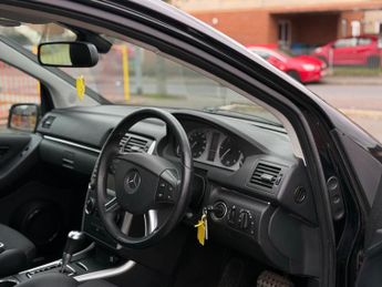Mercedes-Benz B Class 2.0 B200 CDI Sport MPV 5dr Diesel CVT (164 g/km, 140 bhp)