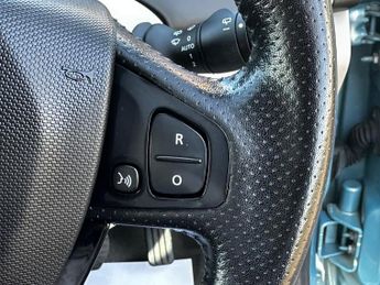 Renault Zoe 22kWh Dynamique Intens Hatchback 5dr Electric Auto (Battery Leas