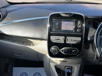 Renault Zoe 22kWh Dynamique Intens Hatchback 5dr Electric Auto (Battery Leas
