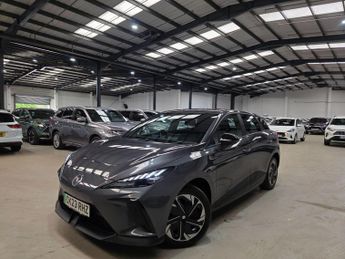 MG MG4 64kWh SE Long Range Auto 5dr