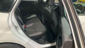 Ford Focus 1.6 Edge Euro 5 5dr