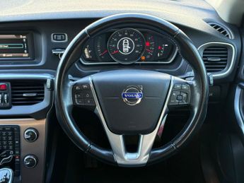Volvo V40 Cross Country 1.6 D2 Lux Powershift Euro 5 (s/s) 5dr