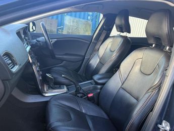 Volvo V40 Cross Country 1.6 D2 Lux Powershift Euro 5 (s/s) 5dr