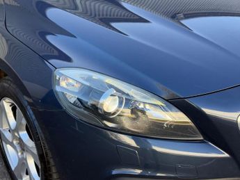 Volvo V40 Cross Country 1.6 D2 Lux Powershift Euro 5 (s/s) 5dr