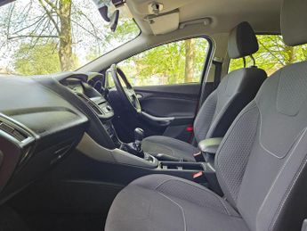 Ford Focus 1.0T EcoBoost Zetec Edition Euro 6 (s/s) 5dr