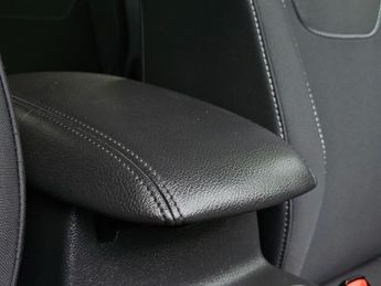 Ford Focus 1.0T EcoBoost Zetec Edition Euro 6 (s/s) 5dr