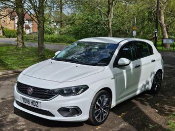Fiat Tipo 1.4 MPI Lounge Euro 6 5dr