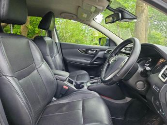 Nissan Qashqai 1.2 DIG-T N-Connecta XTRON 2WD Euro 6 (s/s) 5dr