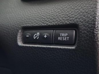 Nissan Qashqai 1.2 DIG-T N-Connecta XTRON 2WD Euro 6 (s/s) 5dr