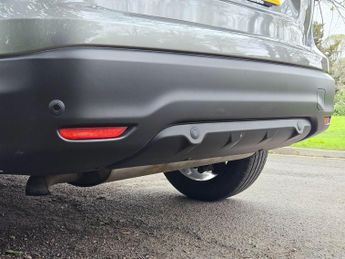 Nissan Qashqai 1.2 DIG-T N-Connecta XTRON 2WD Euro 6 (s/s) 5dr