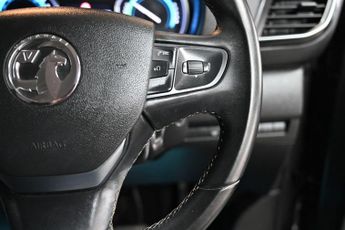 VAUXHALL Vivaro Life Electric 50kWh Ultimate MPV 5dr Electric Auto LWB (8 Seat, 7.4kW Charger)
